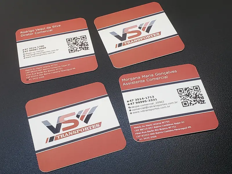 Cartões de visita da VS Transportes com cantos arredondados